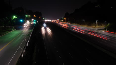 Kalifornien-Los-Angeles-Zeitraffer-Einer-Autobahn-Bei-Nacht
