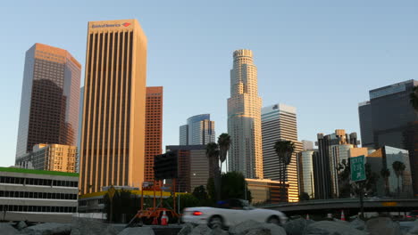 Kalifornien-Los-Angeles-Verkehr-Und-Skyline