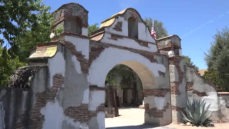 Kalifornien-Mission-San-Miguel-Arcangel-Eingang
