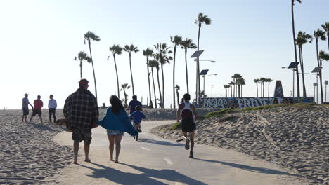 Los-Angeles-Venice-Beach-Bike-Path-Bicycles-And-Pedestrians-Pass