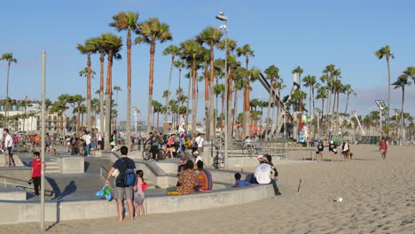 Los-Angeles-Venice-Beach-Skatepark-Neben-Dem-Strand-Weite-Aussicht