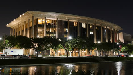 Los-Angeles-Civic-Building-And-Pond-At-Night-Time-Lapse
