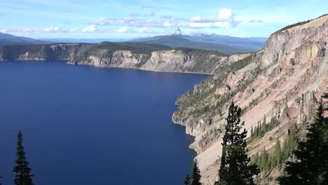 Oregon-Crater-Lake-At-The-Pumice-Castle-Pan-And-Zoom