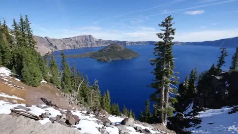 Oregon-Crater-Lake-Hermosa-Vista-De-La-Isla-De-Magos