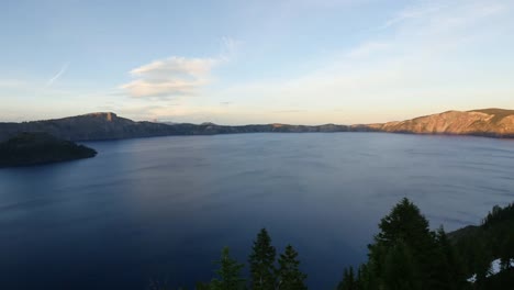 Oregon-Crater-Lake-Evening-Pan