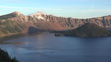 Oregon-Crater-Lake-Morning-Vista-Pan-To-Wizard-Island