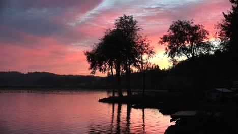Washington-Sunset-Reflections-In-Silver-Lake