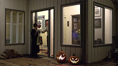 Halloween-Trick-Or-Treat-At-Door