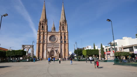 Mexiko-Arandas-St-Joseph-Kirche-Und-Plaza