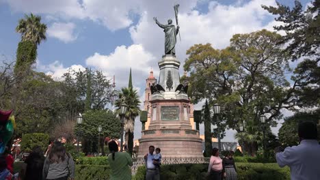 Mexico-Dolores-Hidalgo-Plaza-With-Father-Hildago-Statue