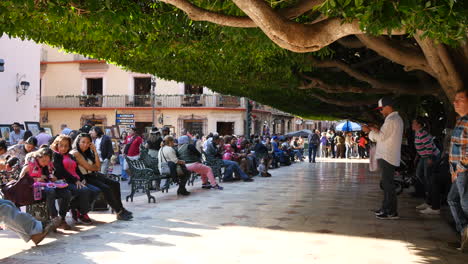 Mexico-Guanajuato-Crowd-Sitting