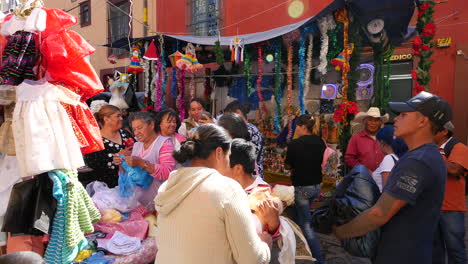 Mexico-San-Miguel-Market-Scene-With-Crowd