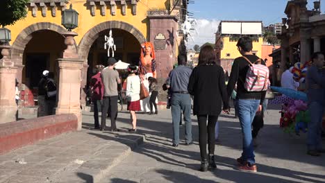 México-Gente-De-San-Miguel-En-Plaza