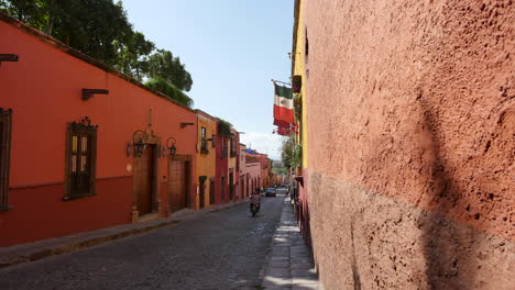 Mexiko-San-Miguel-Straße-Mit-Motorrad
