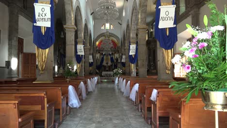 Mexico-Tlaquepaque-Inside-Parish-Church