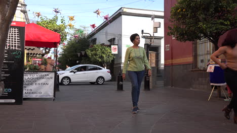 Mexico-Tlaquepaque-Pedestrians