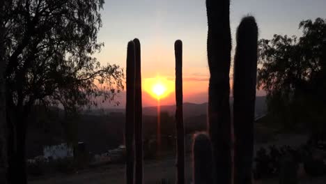 Mexiko-Zoomt-Auf-Die-Untergehende-Sonne