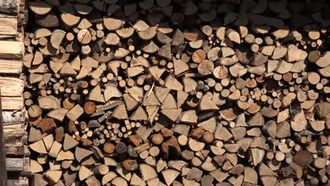 Frankreich-Detail-Aus-Gestapeltem-Holz