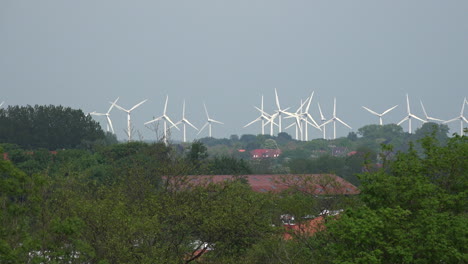 Deutschland-Windkraftanlagen-Und-Grauer-Himmel