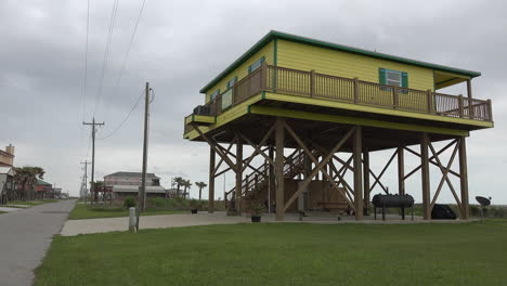 Louisiana-Holly-Beach-house-on-stilts