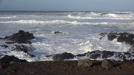 Oregon-sea-churns-like-whipped-cream