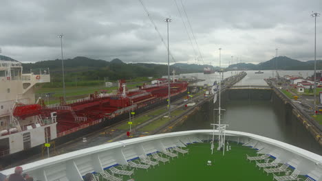 Panama-canal-locks-with-ship-bow
