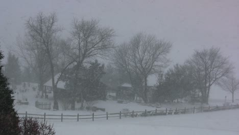 Snowy-farmstead-in-Pennsylvania