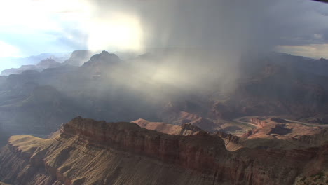 Arizona-Regen-Im-Grand-Canyon