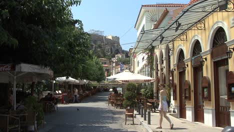 Cafés-De-Atenas-En-La-Placa