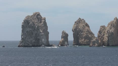 Cabo-rocks-and-boat