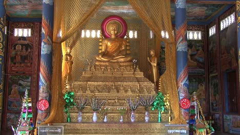 Cambodia-Buddhist-statue