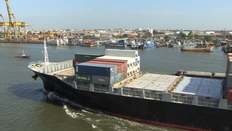 Cargo-ship-on-the-Chao-Phraya-River