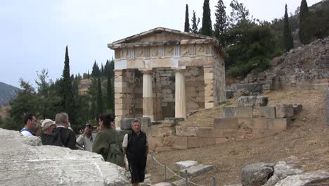 Greece-Delphi-treasury-building