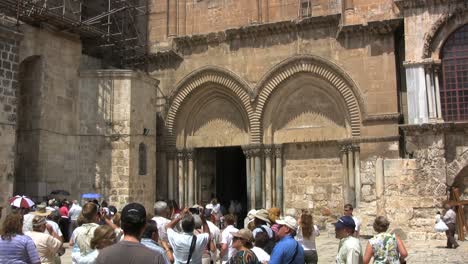 Israel-Jerusalem-church-of-Holy-Sepulchre