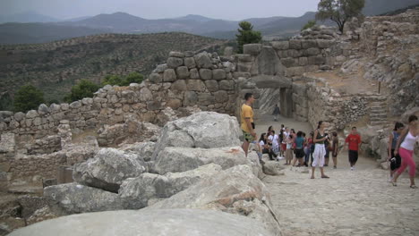 Teen-aged-tourists-at-Mycenae