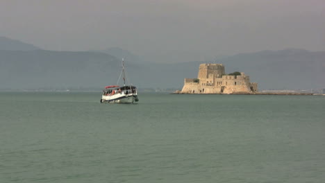 Nafplion-Greece,-harbor-with-a-small-fort