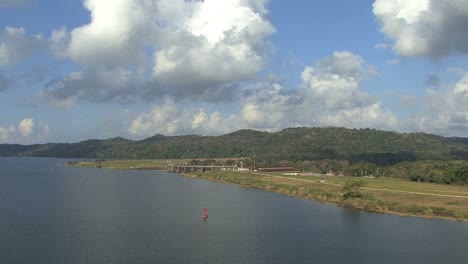 Panama-Canal-Gatun-Dam