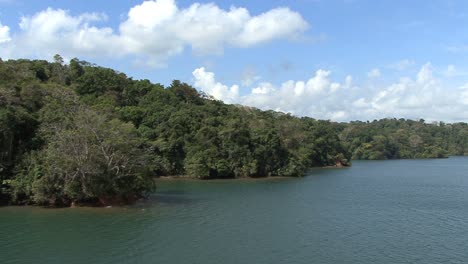 Panama-Canal-Lake-Gatun