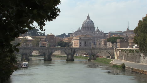 Rome-Tiber-and-St.-Peters-dome