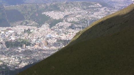 Quito-from-mountain