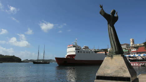 Grenada-Str.-Georges-Statue