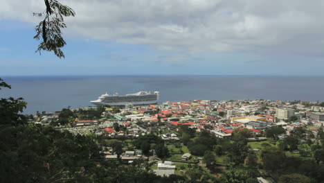 Dominica-Roseau-Morne-Brace