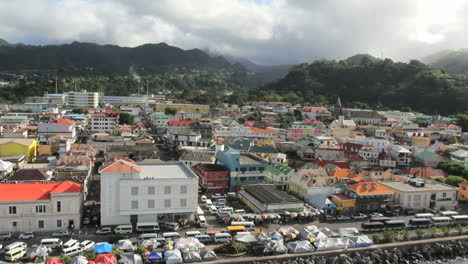 Dominica-Roseau-scene