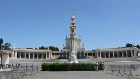 Fatima-church-with-statue-of-Christ