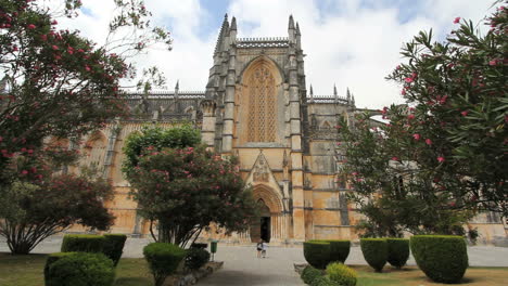 Portugal-Batalha-Monastery-side-entrance