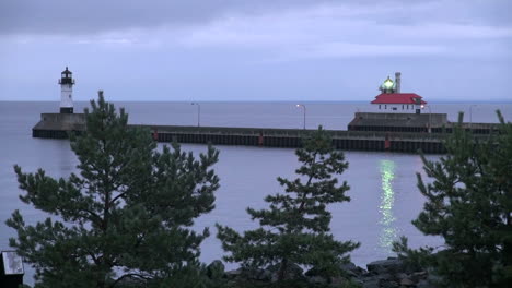 Duluth-Lake-Superior-Leuchttürme-Am-Frühen-Morgen