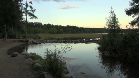 Minnesota-Lake-Itasca-Mississippi-River-headwaters-in-evening