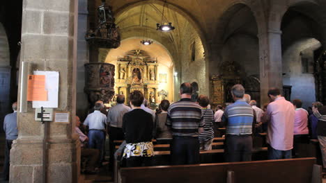 Spain-La-Alberca-church-service-5