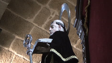 Spain-Galicia-saint-profile-halo