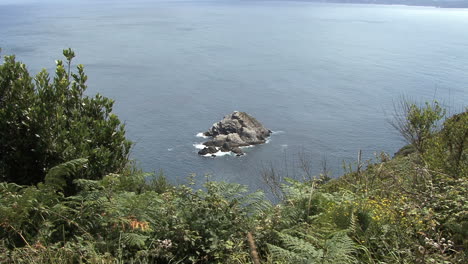 Spain-Galicia-Cabo-Ortegal-rocks-zooms-in-5b